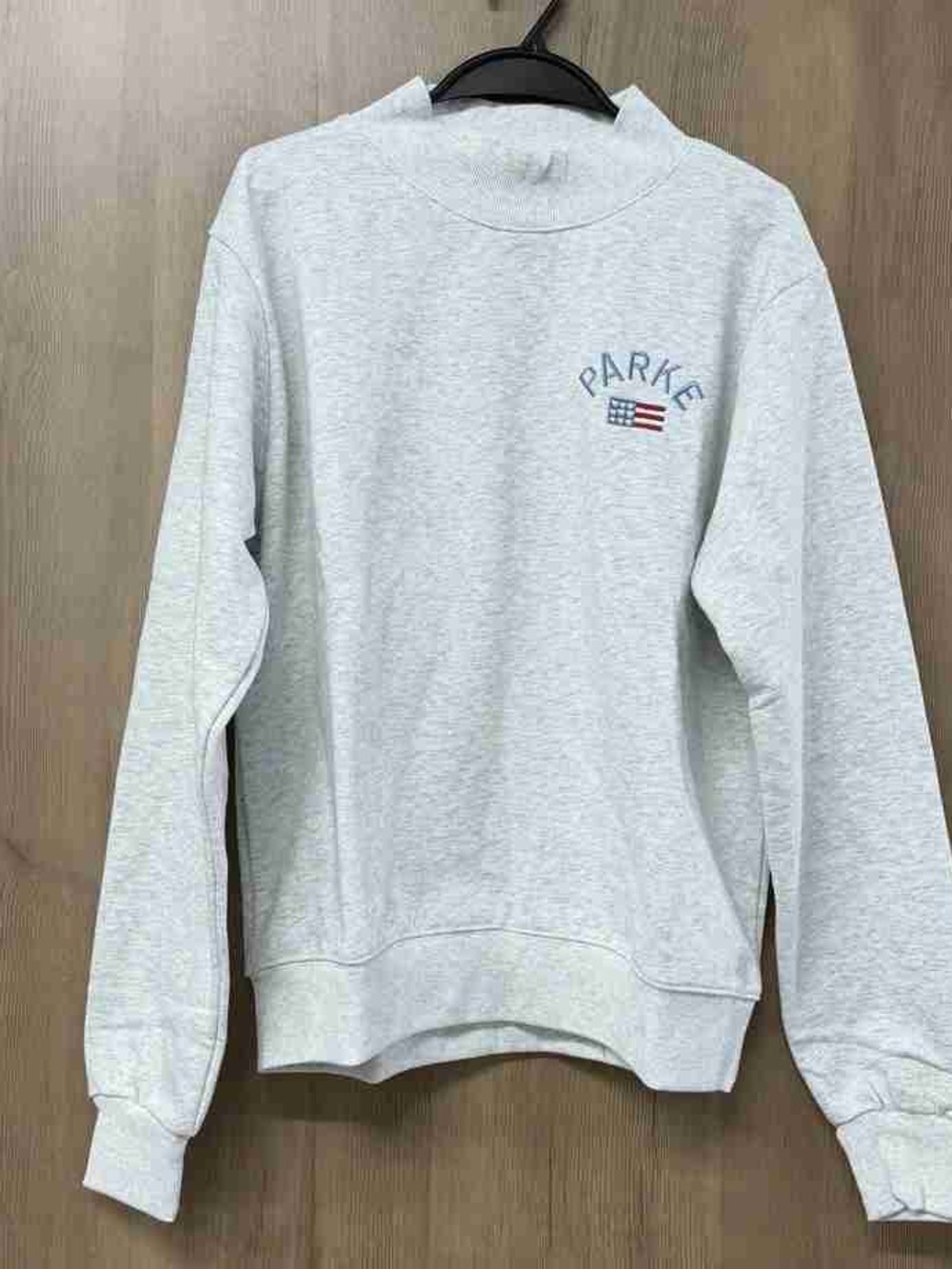Parker Light Gray Sweatshirt with Small Flag Embroidery